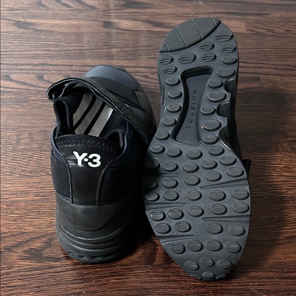 Adidas Y3 Astral leather women’s sneaker - Picture 2 of 4
